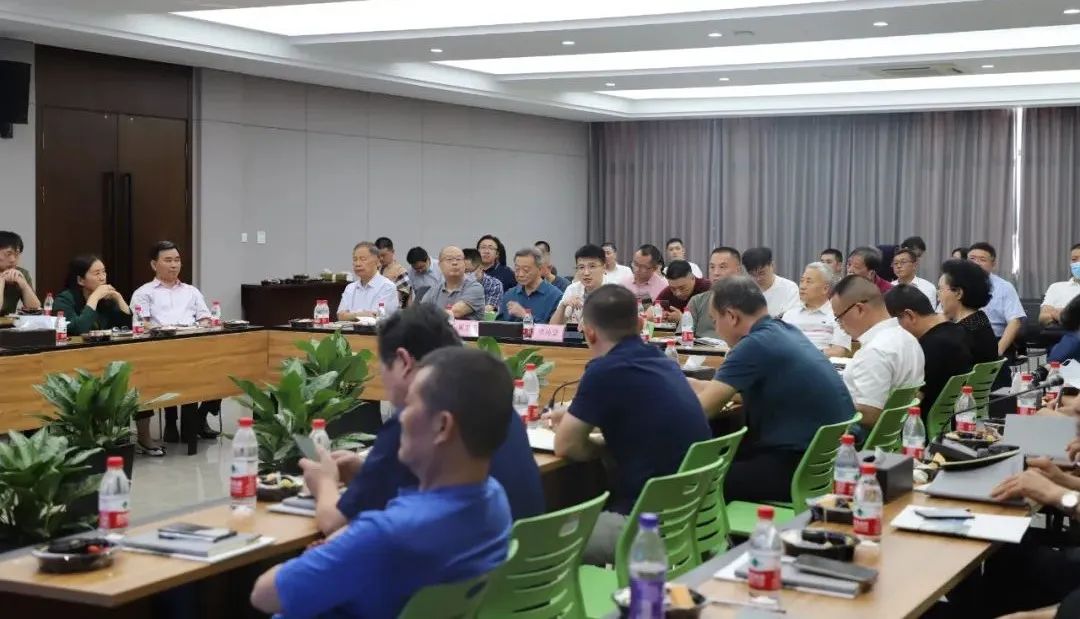 卓越企業(yè)家學(xué)習(xí)俱樂部走進通力科技參觀學(xué)習(xí)！